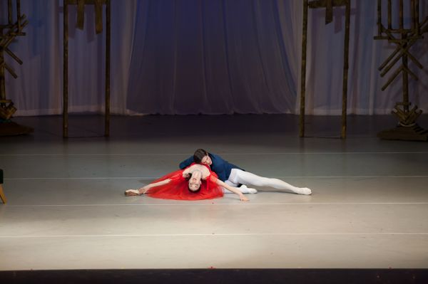 Balerinul Xander Parish, pe scena Operei Nationale Bucuresti in spectacolul de balet „DSCH. The Dream"