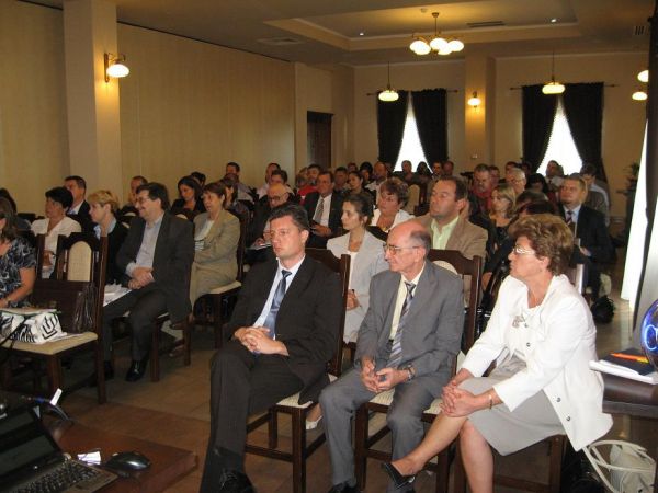 Peste 70 de medici la simpozionul organizat de Simtex la Cluj Napoca