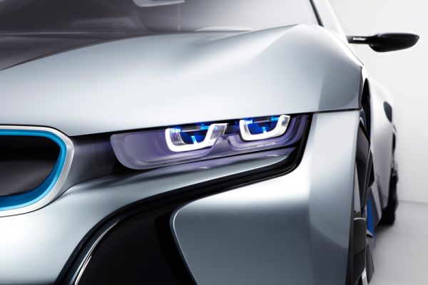 BMW dezvoltă faruri cu laser pentru automobile 
